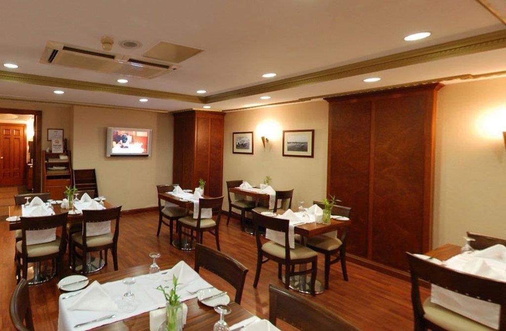 Titanic Comfort Sisli Istambul Restaurante foto