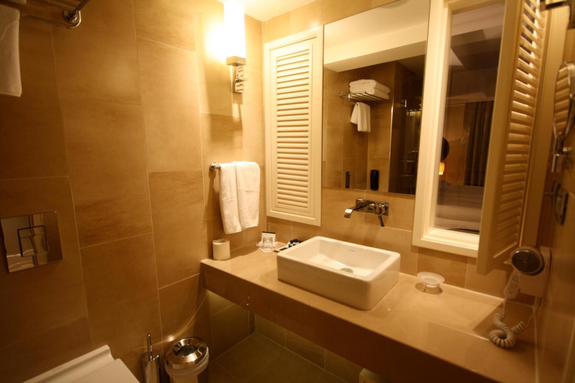 Titanic Comfort Sisli Istambul Exterior foto