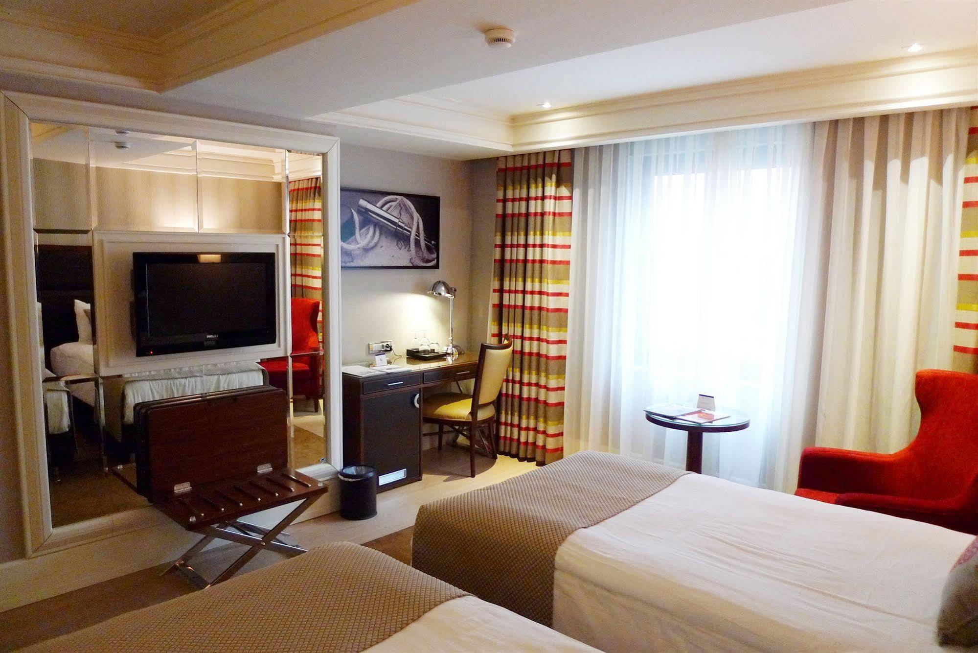 Titanic Comfort Sisli Istambul Exterior foto